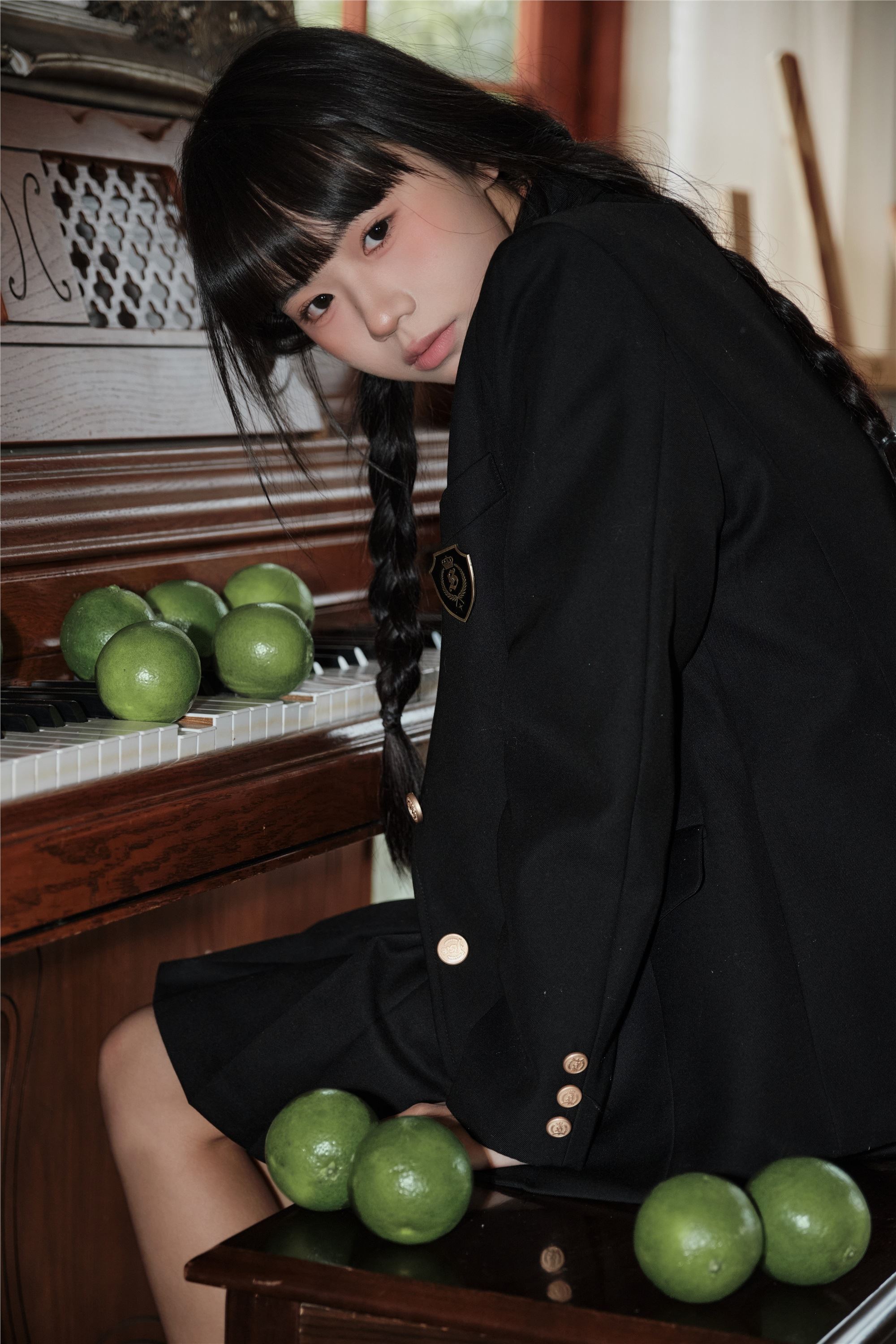 YITUYU艺图语 2025.01.18 青橙少女 是三金呀